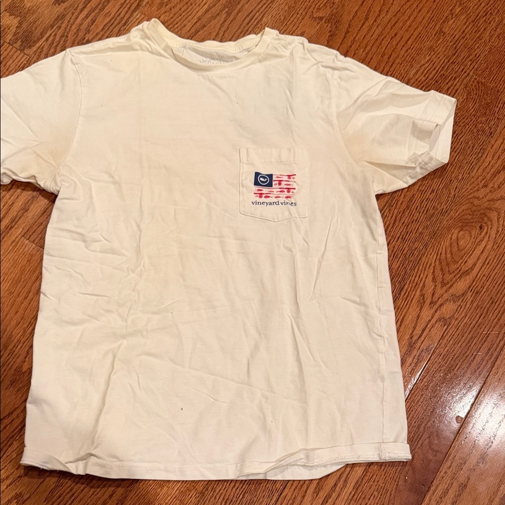 Vineyard Vines Off-White Tee with Pocket
